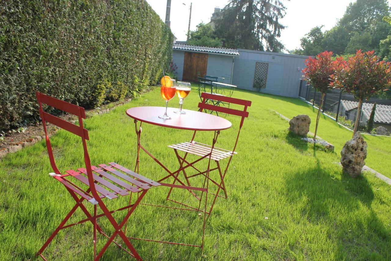 Hotel Le Saint Hubert Arcis-sur-Aube Zewnętrze zdjęcie