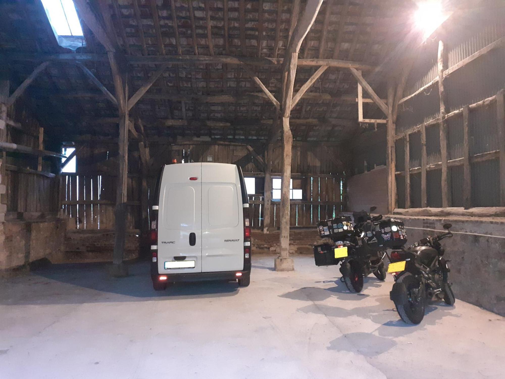 Hotel Le Saint Hubert Arcis-sur-Aube Zewnętrze zdjęcie