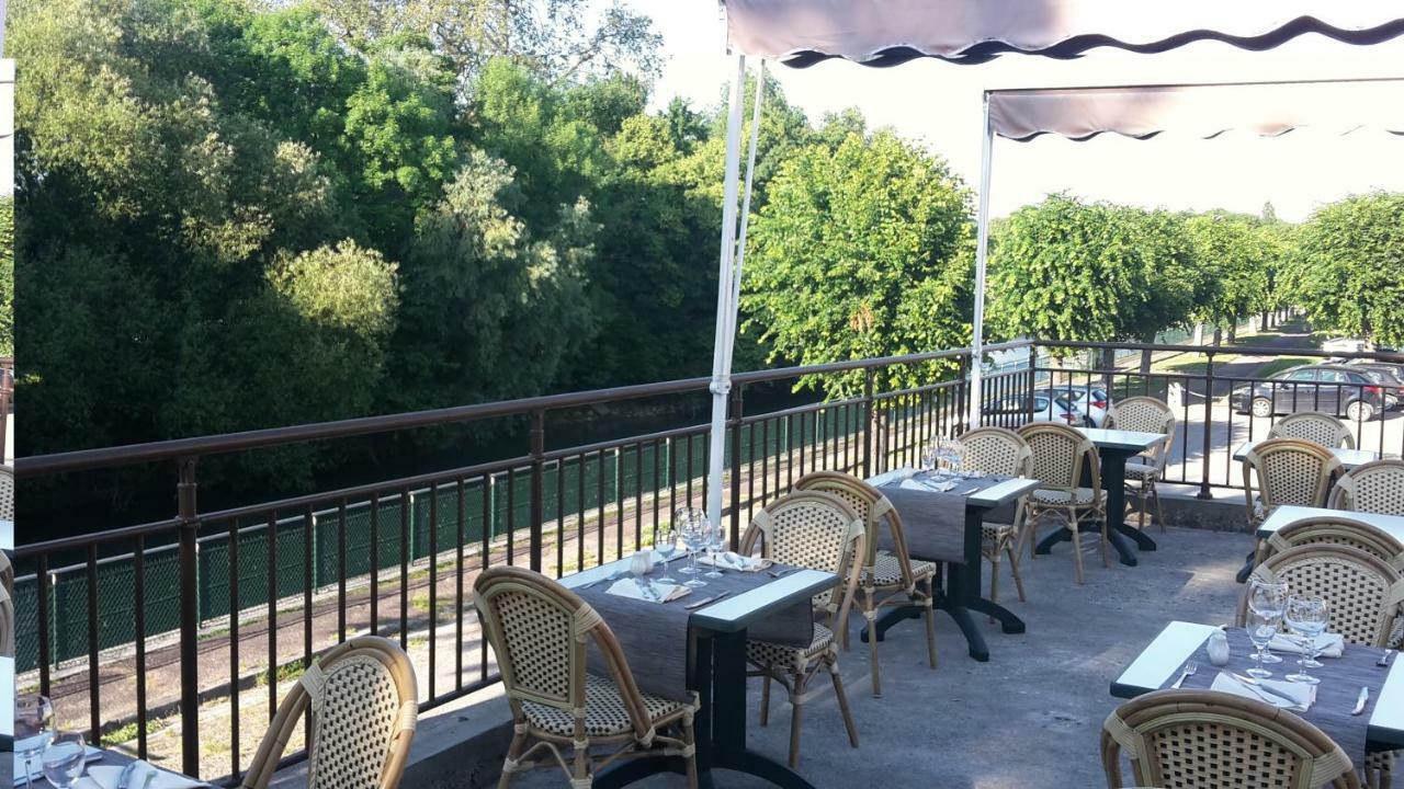 Hotel Le Saint Hubert Arcis-sur-Aube Zewnętrze zdjęcie