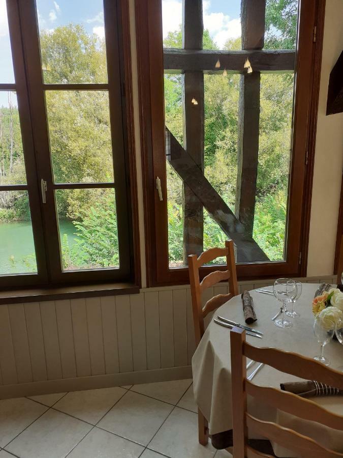 Hotel Le Saint Hubert Arcis-sur-Aube Zewnętrze zdjęcie