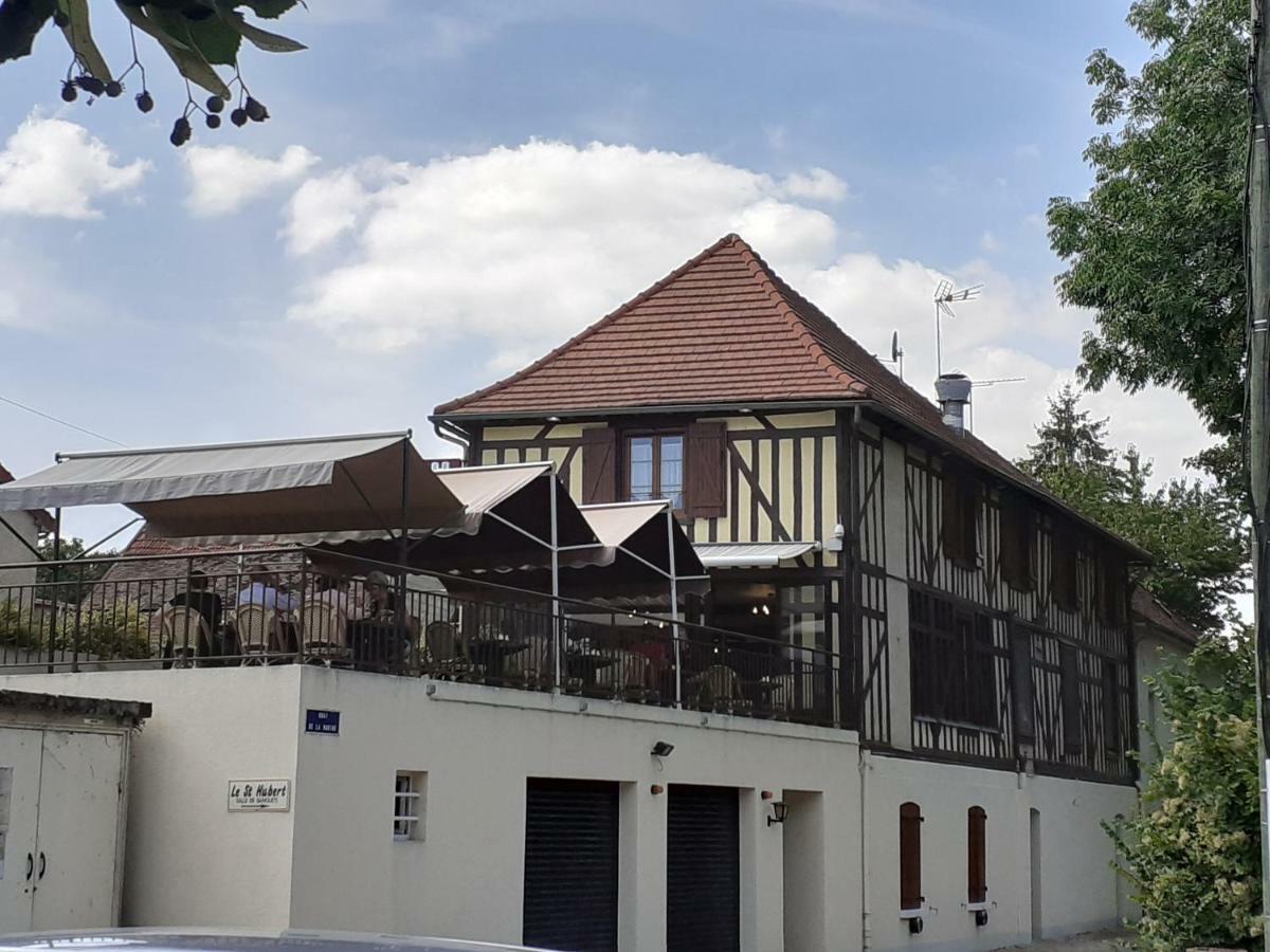 Hotel Le Saint Hubert Arcis-sur-Aube Zewnętrze zdjęcie